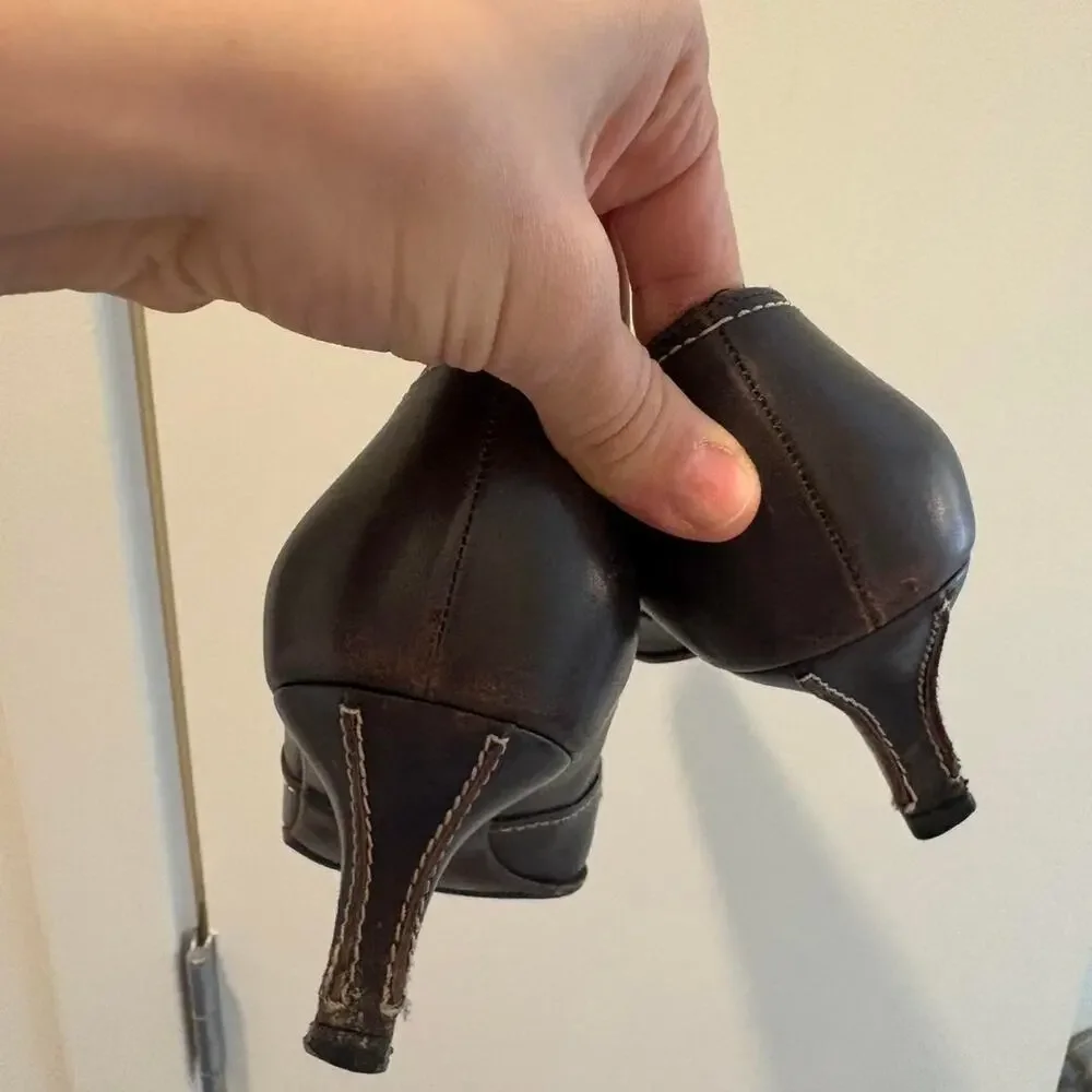 Ferragamo vintage Y2K chocolate brown leather kitten heels sz 8